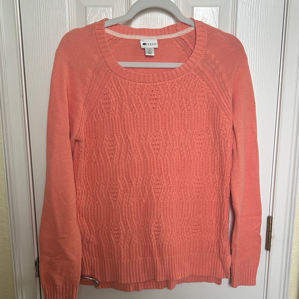 STYLUS Coral Crewneck Knit Sweater